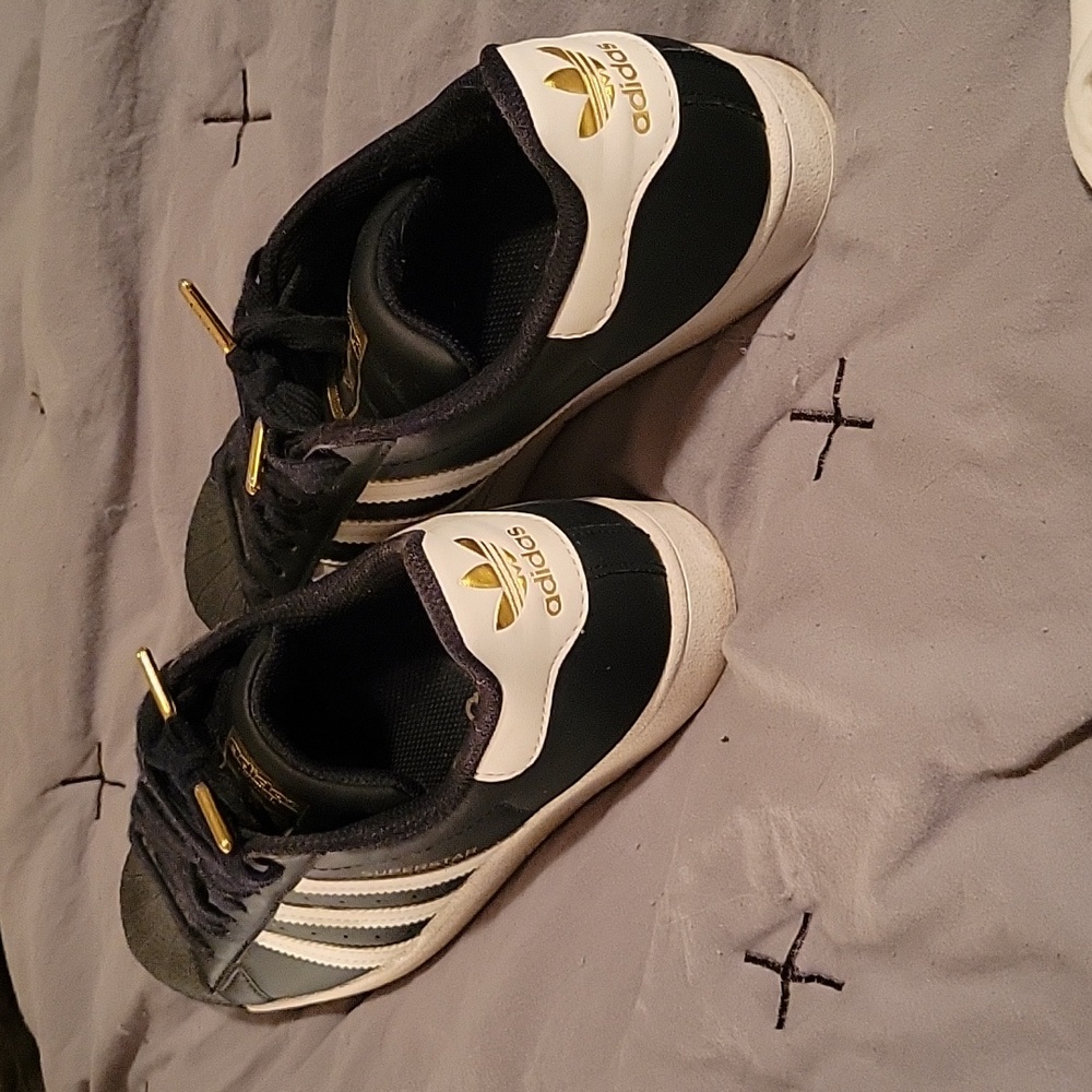 Adidas superstar mens size 9
